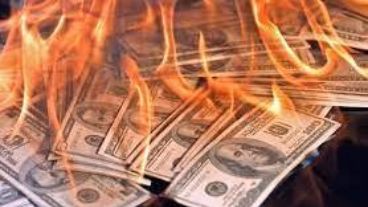 Los acreedores comerciales, a los que les pesificaron los granos a $60 el dólar, quedan muy afectados por la quita.