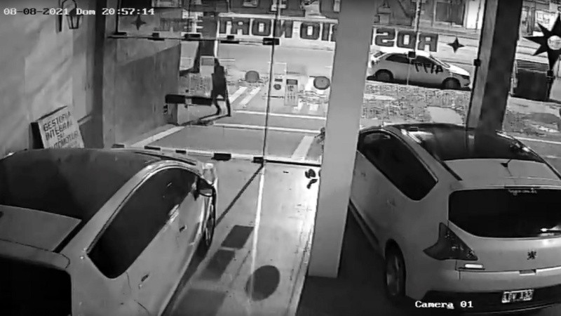 El momento de la balacera en Rondeau al 4100.