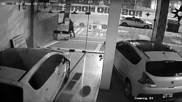 El momento de la balacera en Rondeau al 4100.