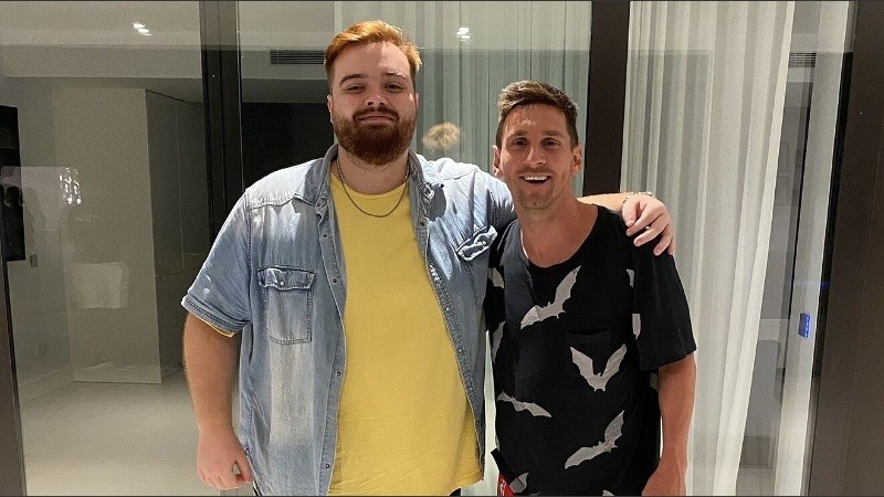El influencer y Lionel Messi cenaron juntos en Barcelona antes de la partida del rosarino.