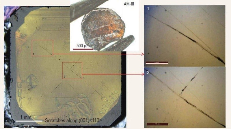 Posee propiedades semiconductoras y de absorción de luz.