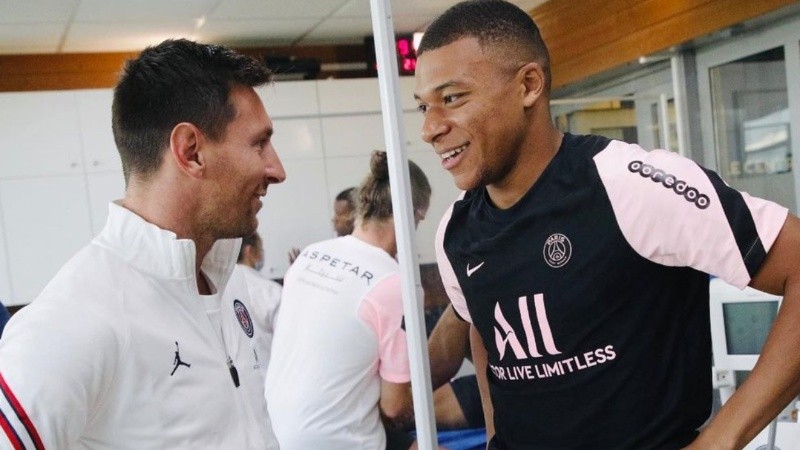 Mbappé transita el último año de su contrato con el PSG y siempre se mantuvo firme en su postura de no renovarlo, algo que alimenta las expectativas del Real Madrid para sumarlo.