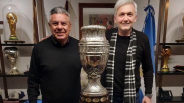 El vicepresidente canalla con el presidente de AFA, Claudio Tapia, y la Copa América.