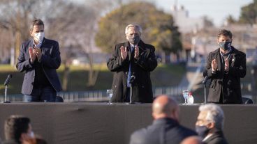 El presidente junto a Massa y a Kicillof.