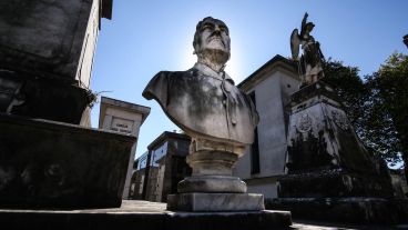 Volvieron este sábado las visitas diurnas al histórico cementerio El Salvador.