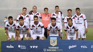 Los futbolistas leprosos bajaron su nivel en relación con los partidos previos.