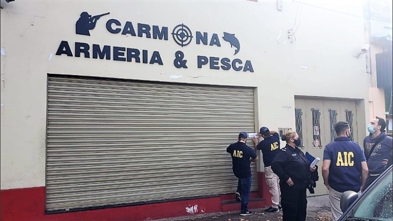 La armería Carmona fue clausurada este martes.