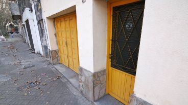 Rosa Zorico fue apuñalada y quemada.