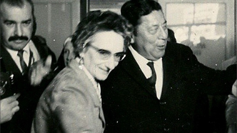 Antonietta Paule Pepin Fitzpatrick (Nenette) junto a su esposo, Atahualpa Yupanqui. La pianista fue coautora “encubierta” de muchas de las obras del cantautor argentino.