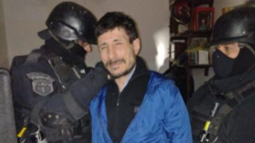 Cartelli es un nicoleño de 48 años que estaba preso en Piñero y el domingo 27 de junio protagonizó la fuga junto a otros siete internos. 