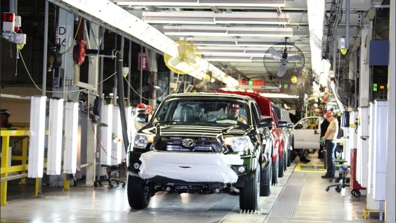 Las acciones cayeron de forma inmediata un 4,4% tras el anuncio del recorte de producción.