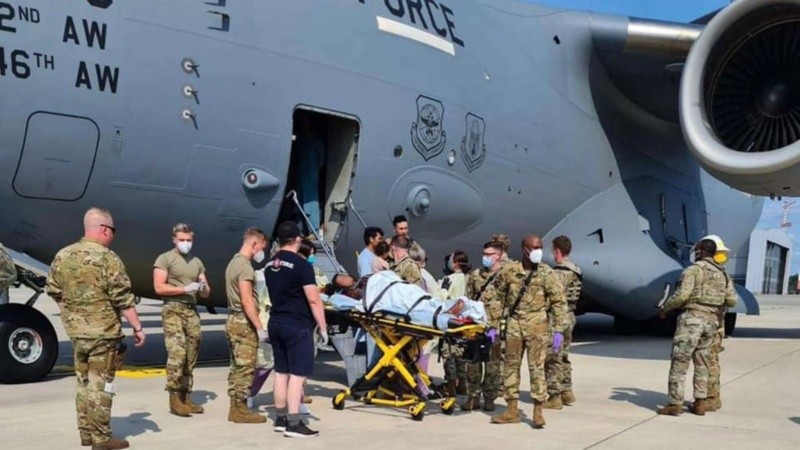 La mujer volaba desde Medio Oriente hacia Alemania.