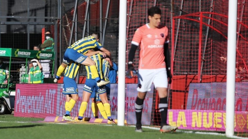 Leprosos y canallas regalaron un partido con muchas emociones.