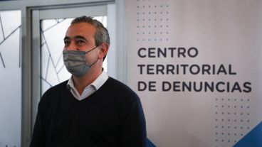 "Está claro que lo que hacemos no es suficiente", aseguró el intendente rosarino.