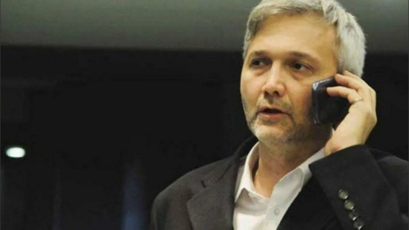 Ricardo Carloni es protagonista de un nuevo conflicto interno en Rosario Central.