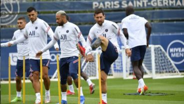 Lionel Messi continúa con su puesta a punto de cara al partido del fin de semana.