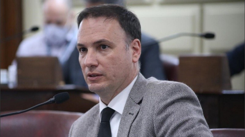 El senador provincial Lisandro Enrico destapó la olla con sus declaraciones periodísticas