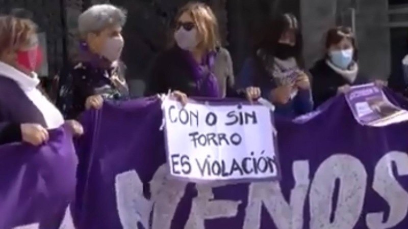 La movilización en contra del juez Rodolfo Mingarini en Santa Fe.