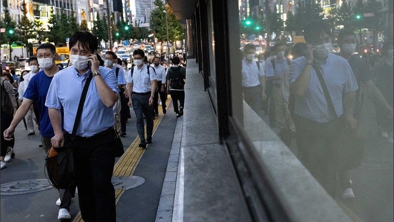 El 42% de la población japonesa está totalmente vacunada.