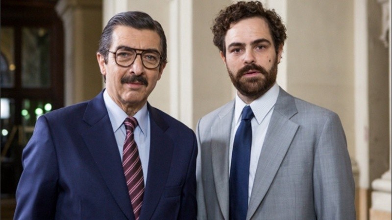 Los actores Ricardo Darín y Peter Lanzani caracterizados para la película 