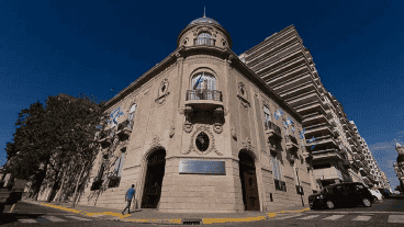 En Rosario hay 8 estacionamientos reservados y de exclusividad ubicados en distintas calles del centro.