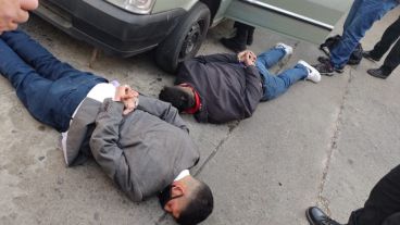 Los delincuentes fueron detenidos gracias a la intervención de un vecino.