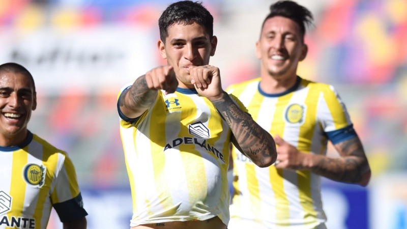 El Gato Ávila abrió el partido para el canalla ante los santiagueños