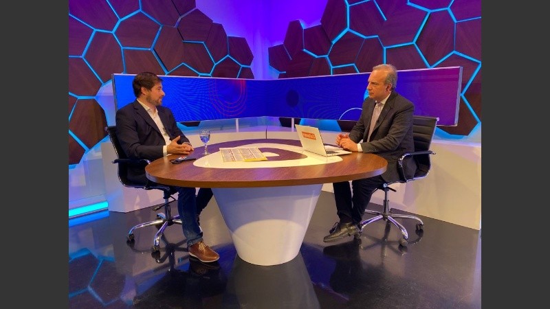 Ayala considera que los resultados locales estarán listos para la medianoche. 