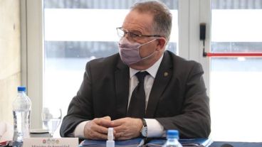 "Decomisamos 10 armas por día, hay muchas armas en la calle y es preocupante", dijo Lagna.