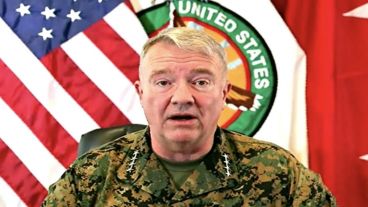 McKenzie en la conferencia de prensa de este lunes.