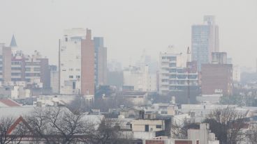 ¿El agua apagará el fuego de la zona?