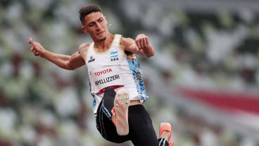 El atleta paralímpico rosarino ganó la medalla de plata en Tokio