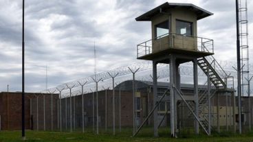 "Para mejorar el servicio penitenciario se debería mejorar las condiciones laborales de los agentes, y no atacarlos echándoles la culpa de todo", plantearon