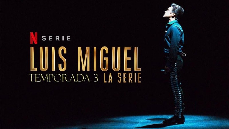 En las imágenes filtradas se observa a Luis Miguel en uno de los conciertos más emblemáticos que realizó vestido con un traje de mariachi y de fondo suena “La Bikina”. 
