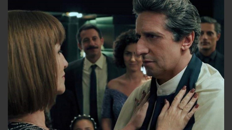  Thriller de fuerte carga política y psicológica. 