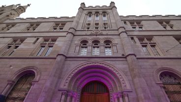 La UNR inauguró la fachada histórica de Humanidades.