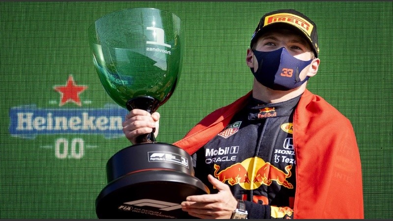 Max Verstappen se coronó campeón en el circuito de Zandvoort (Países bajos), 36 años después de que se corriera la última carrera.