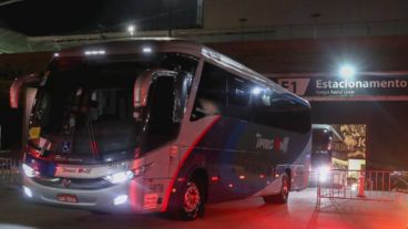 La delegación completa aterrizó a las 0.19.