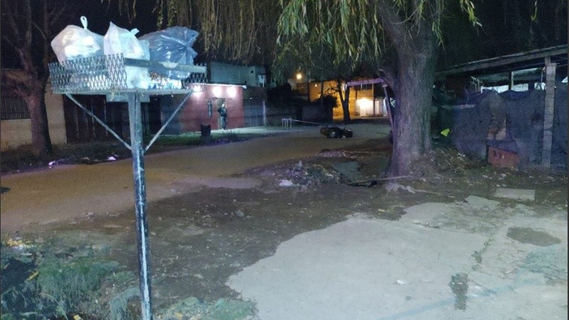 Las escena del sangriento crimen en zona oeste de Rosario