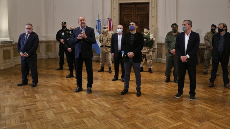 La conferencia conjunta de Perotti con Javkin en Rosario.