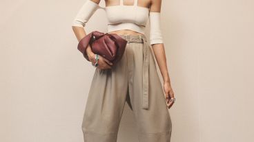 Cintura baja y gran amplitud para lucir y combinar de diferentes maneras