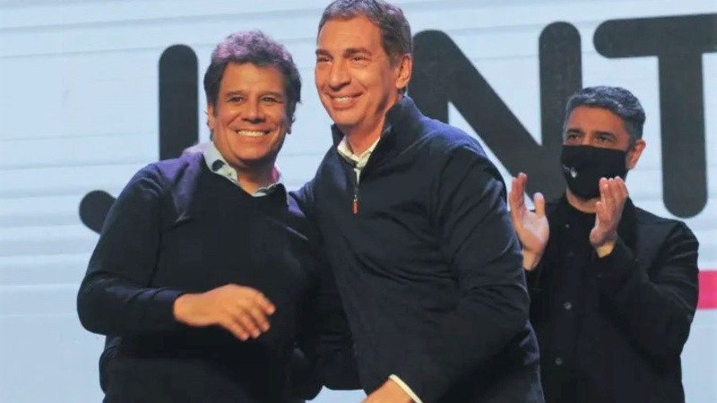 Santilli y Manes salieron rápidamente a mostrarse juntos. 