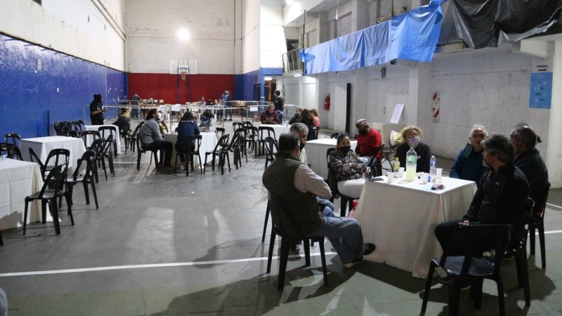 Clima de velorio en Club Banco Santa Fe.