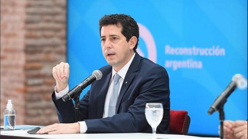 De Pedro, ministro de Interior, presentó su renuncia por escrito en el gobierno nacional