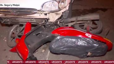 El motociclista fue trasladado por una ambulancia pero estaba fuera de peligro.