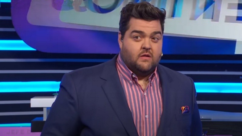 Tras un mes de vacaciones y filmaciones Barassi vuelve a la pantalla de El Tres. 