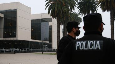 La amenaza se da en el marco del juicio contra Los Monos en el Centro de Justicia Penal.