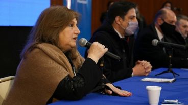 En esta primera reunión, los funcionarios se limitarán a "escuchar" los planteos y demandas de los gremios.