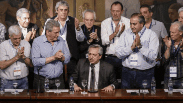 Salarios, jubilaciones, obras y subsidios a desocupados; el plan para reactivar del gobierno.