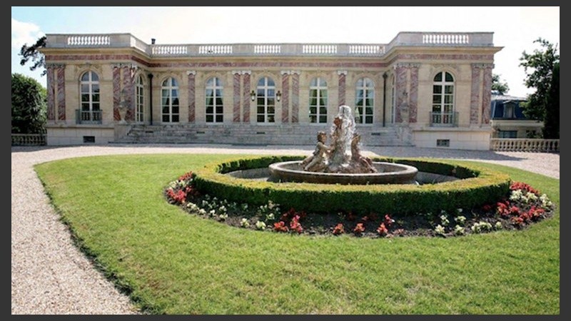 Lionel Messi y Antonela Rocuzzo están buscando un lugar para vivir en Francia.